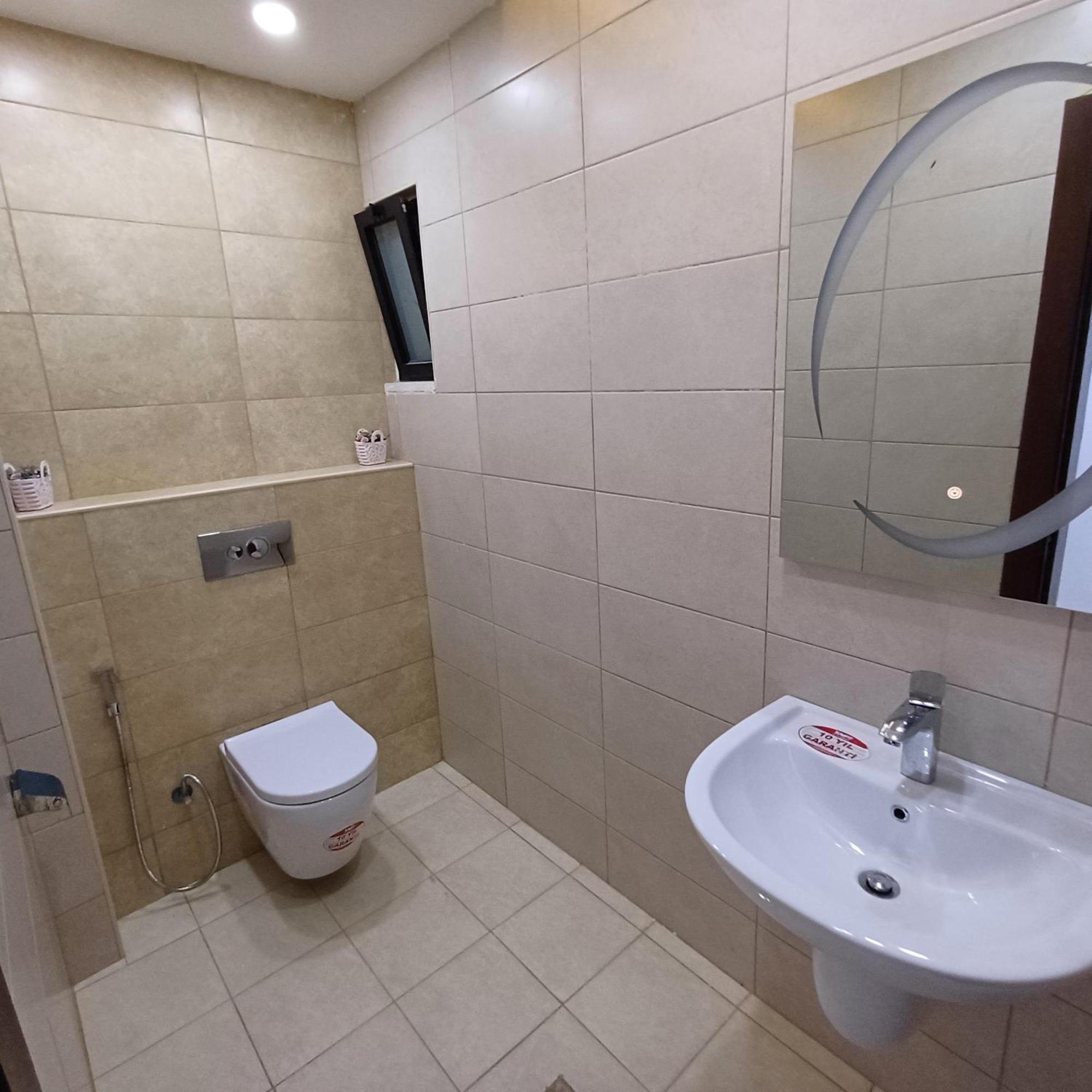 Apartment Laperla Al Yadudah